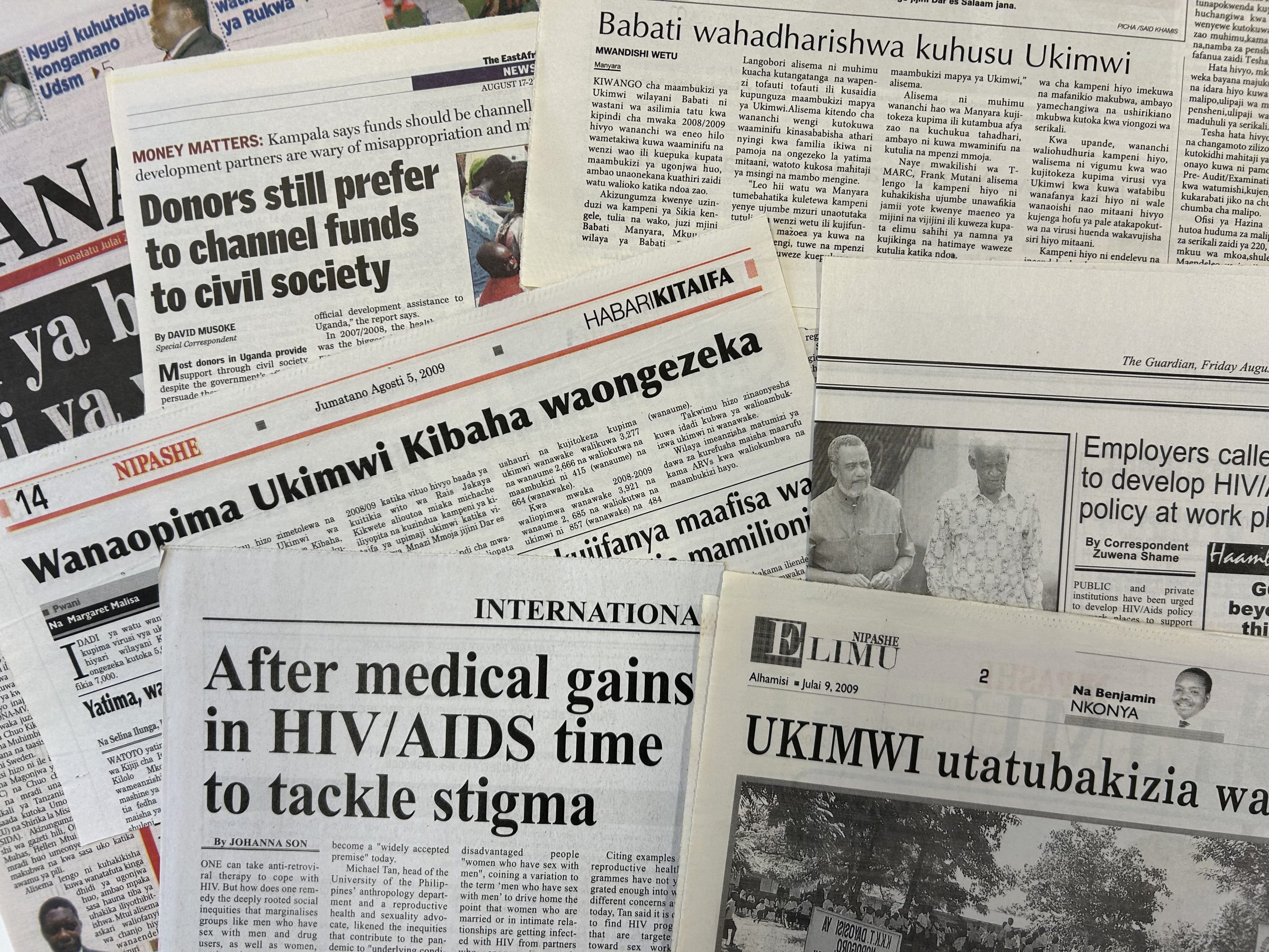 Collected newspaper excerpts, Dominik Mattes, 2009, licensed under CC BY-NC-ND 4.0